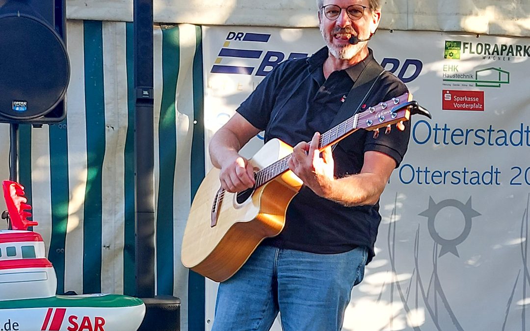 Blaues Band von Otterstadt bei Segelclub Otterstadt