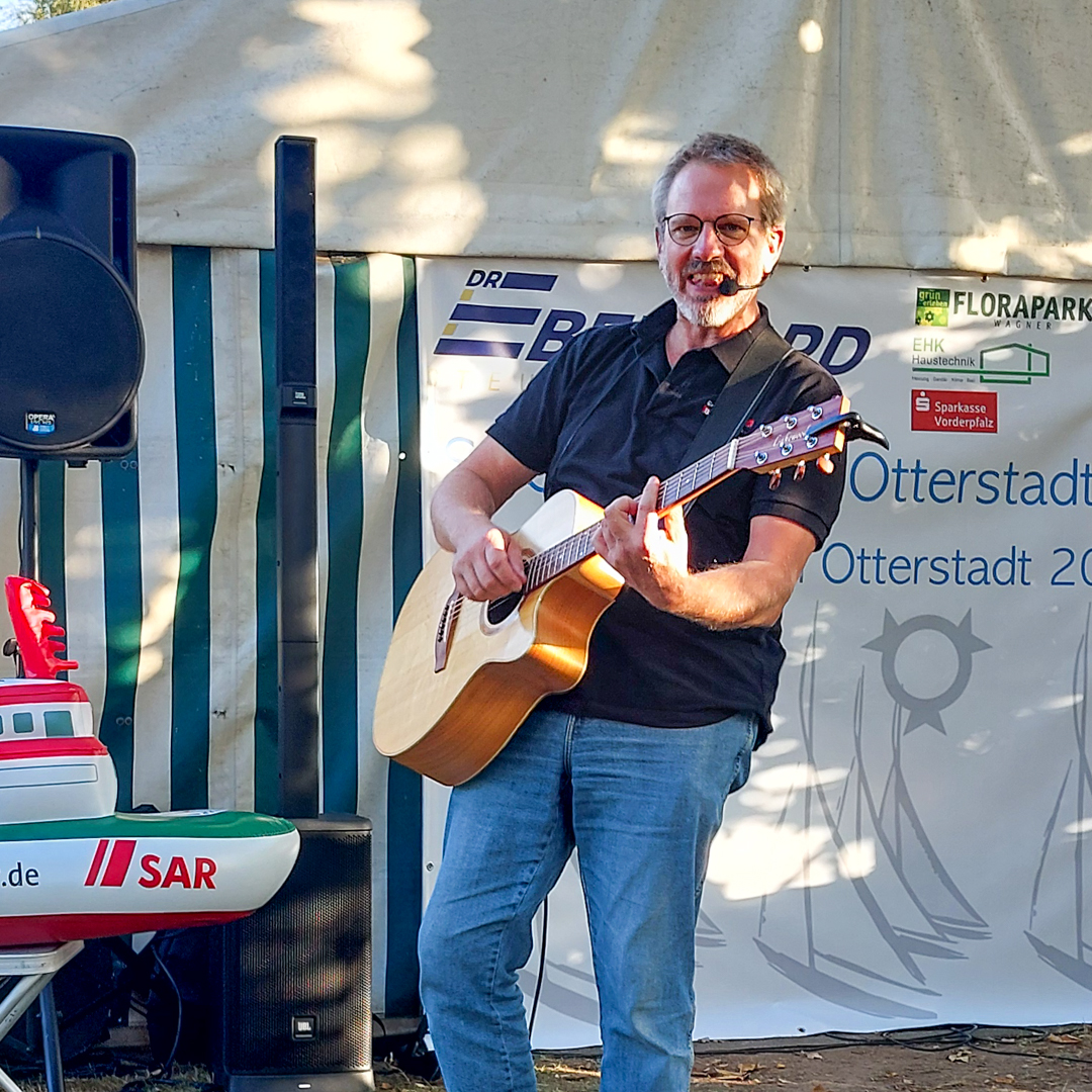Blaues Band von Otterstadt bei Segelclub Otterstadt